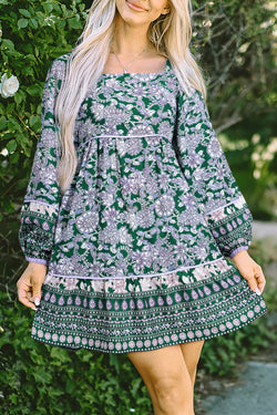 Vestido verde con estampado floral y borde *