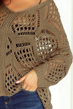 Khauk sweater with bat handle and V-neck in openwork knitting