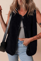 Strong fleece vest with contrasting side pockets in black leather
