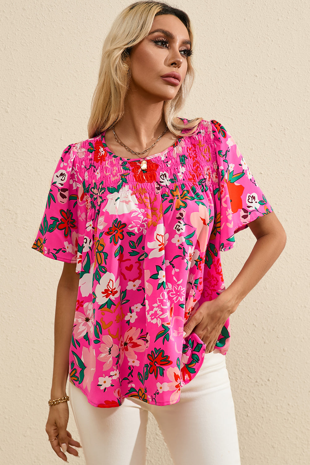 Blusa de smaclada de manga corta de manga floral rosa