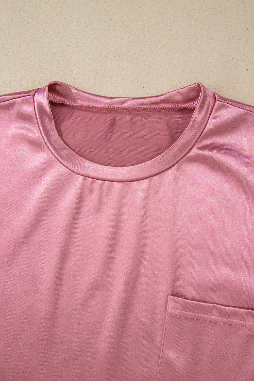 Pink loose cutting t-shirt with chest pocket