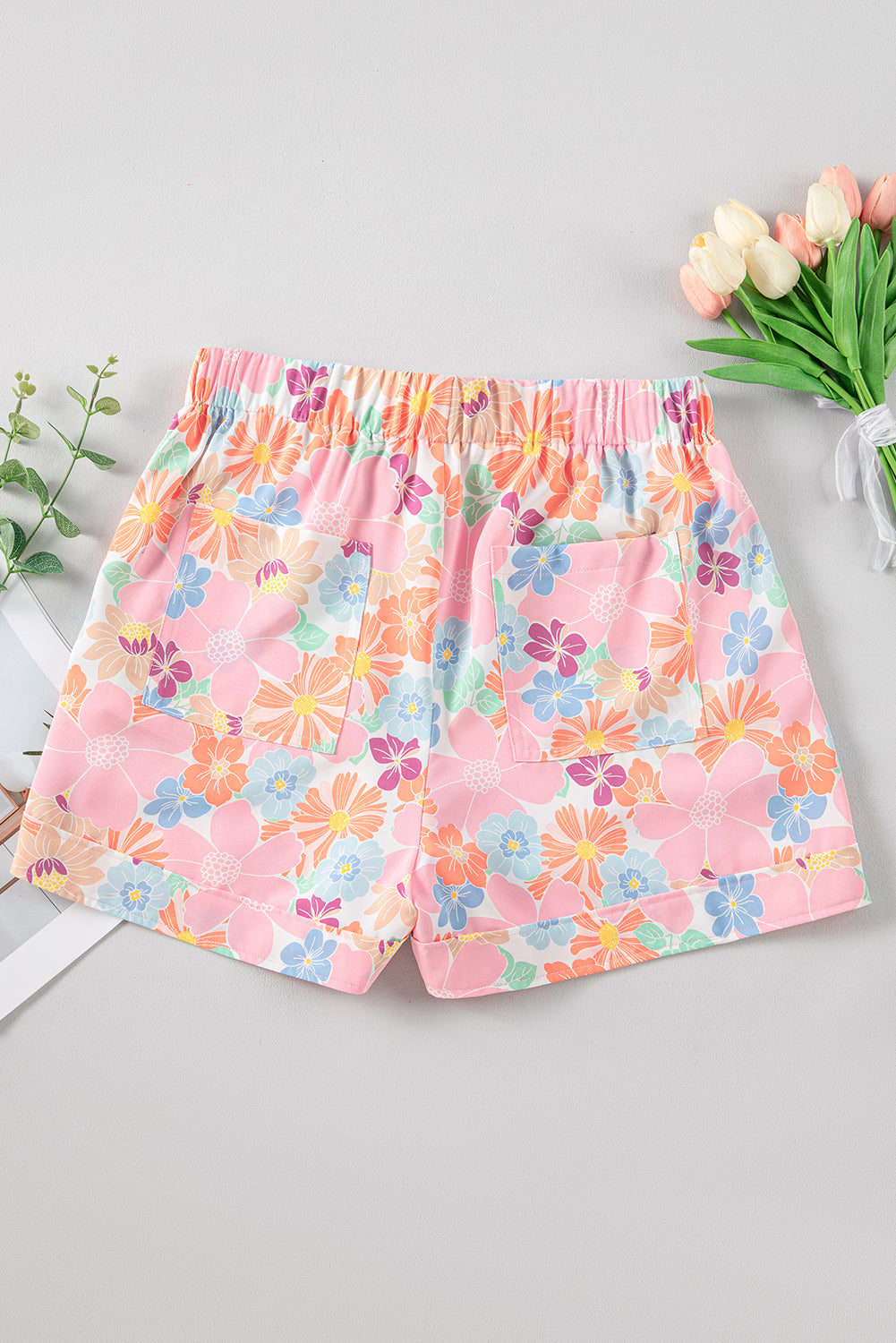 Casual Drawstring Shorts with Side Pockets in Pink Floral Print