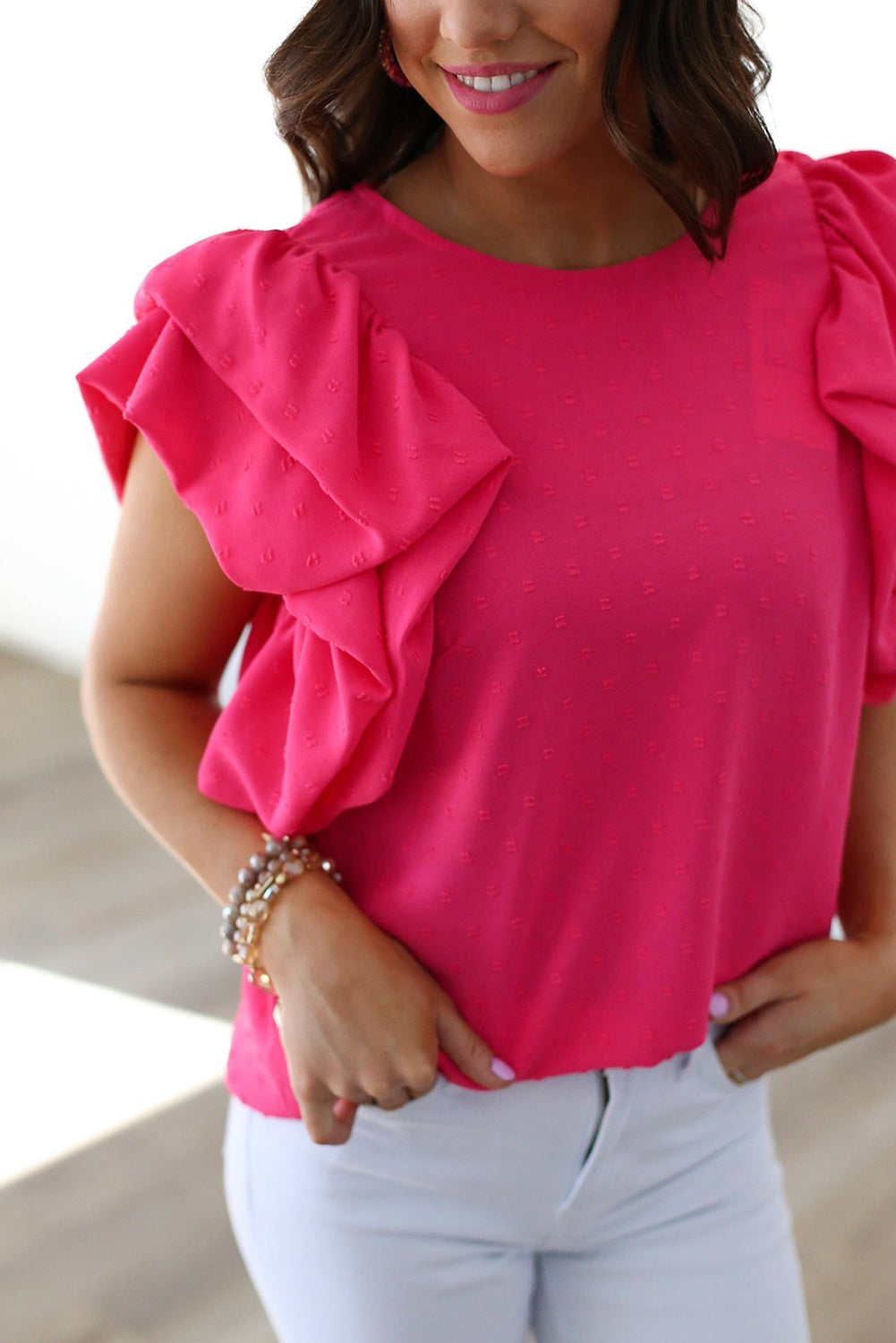 Blouse à pois suisses à manches volantées rose rouge