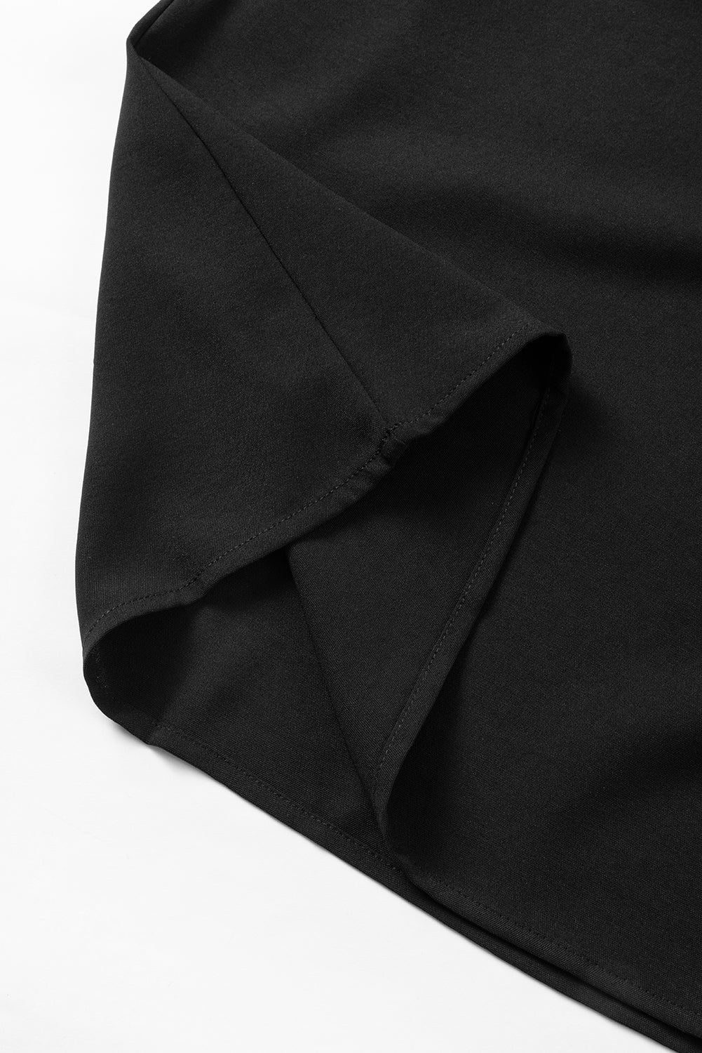 Black Roll -up -Ärmelgenähte Detail Bluse