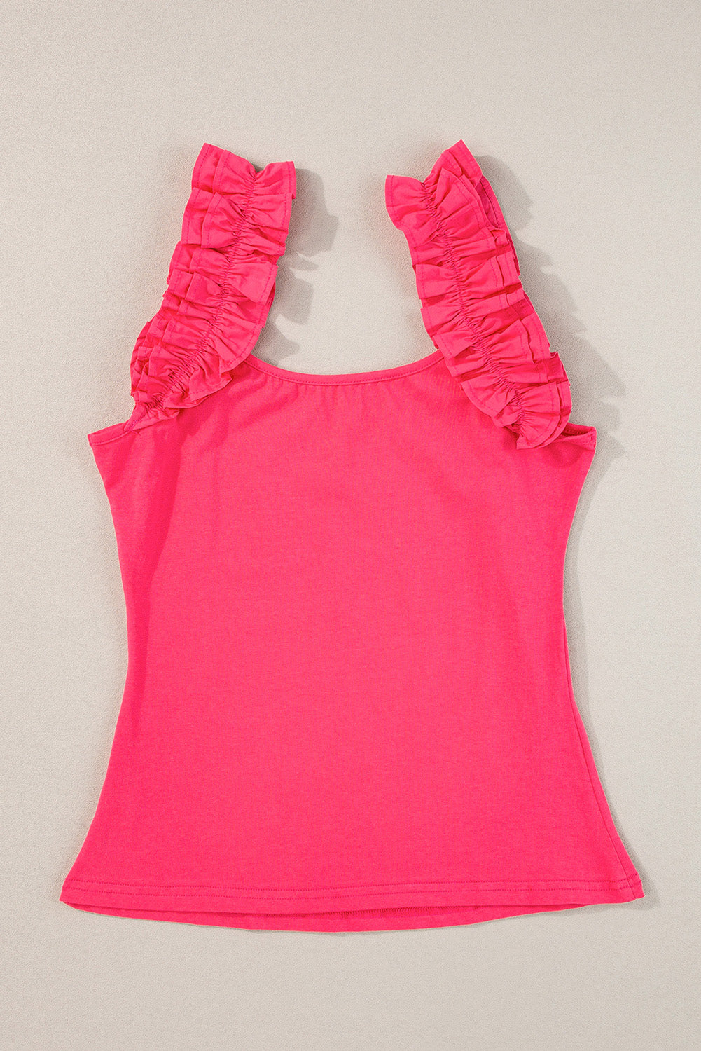Débardeur slim à larges bretelles et volants rose fraise-A WOMAN WE LOVE