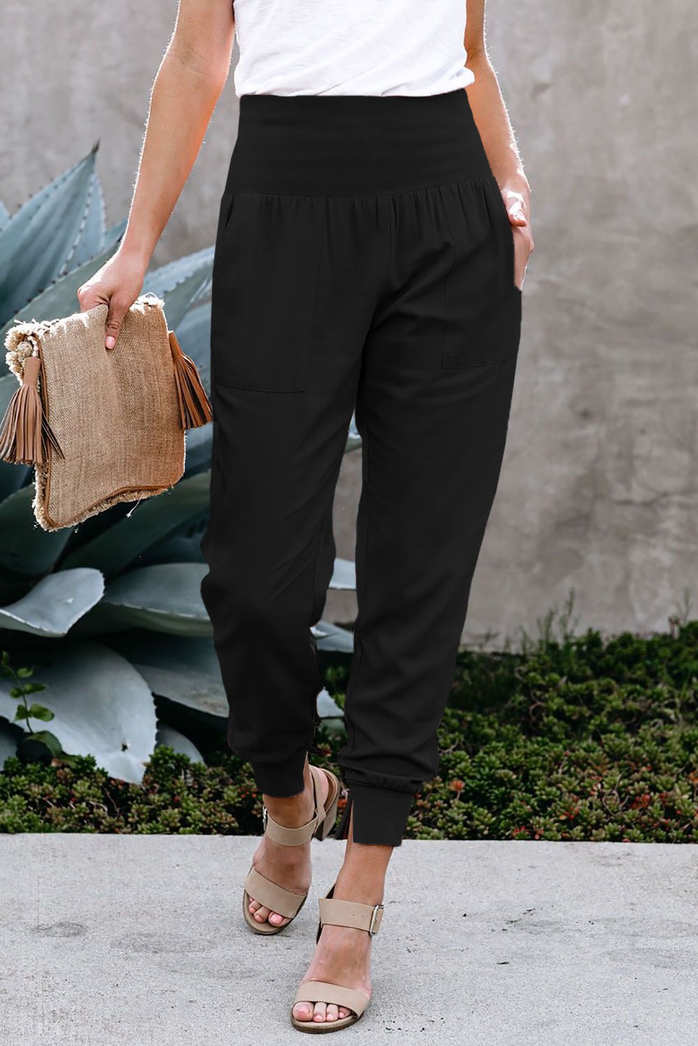 Black casual jogging pants with pockets