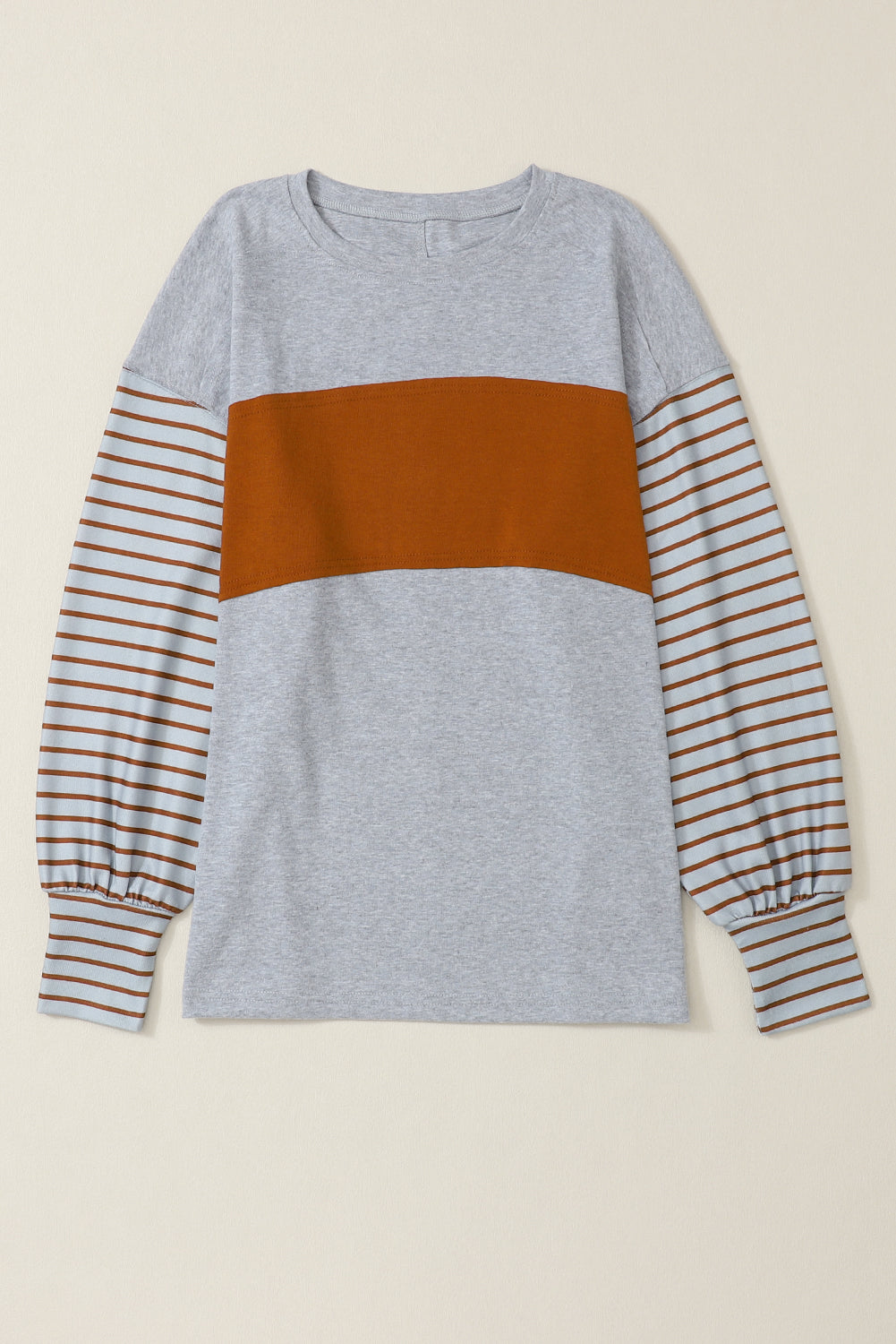 Top gris con manga obispo a rayas color block