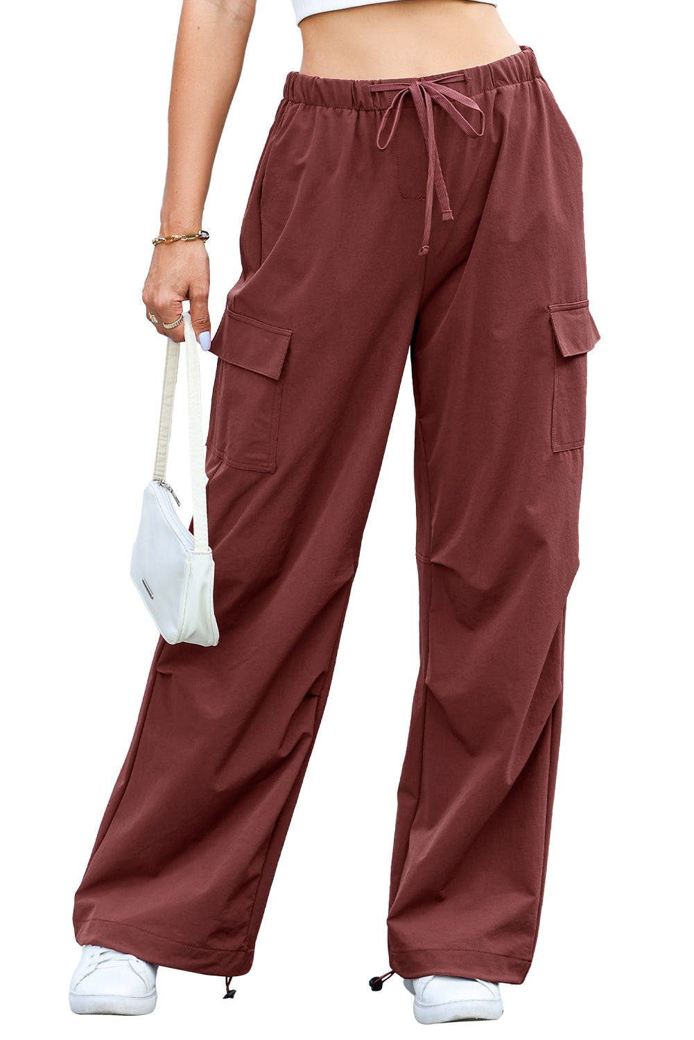 Pantalones cargo de pierna ancha con cordón en la cintura de color sólido rojo mineral