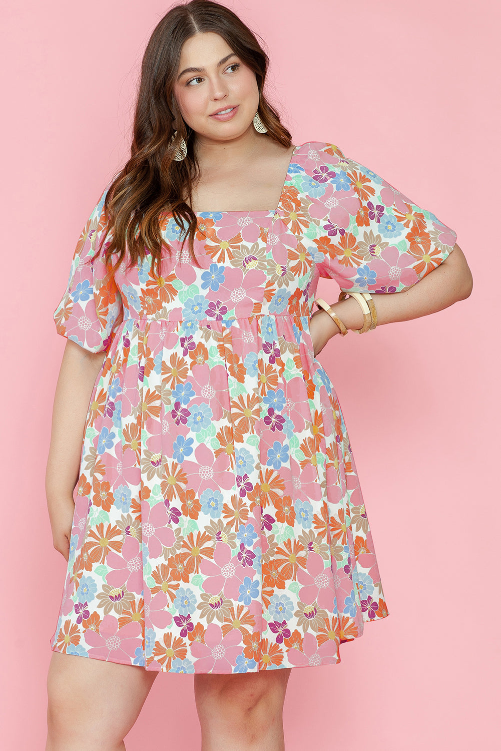 Robe babydoll multicolore à manches bouffantes et col carré