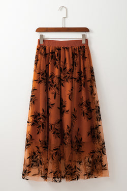 Long waist skirt embroidered with floral leaves of golden flame *