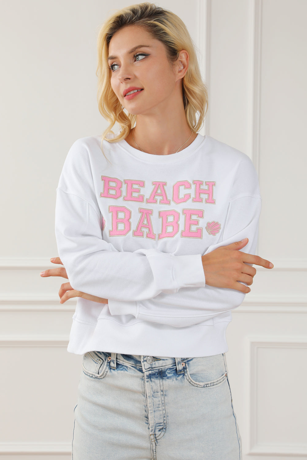 Sweat-shirt décontracté graphique de slogan de la plage blanc