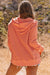 Henley Orange Hoodie con bolsillos y mangas de bate