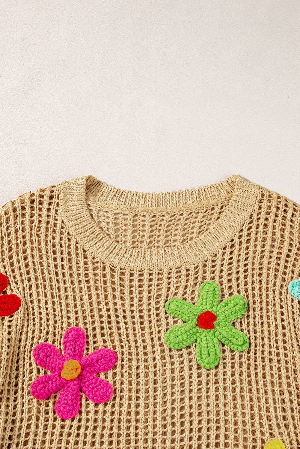 T-shirt pull ajouré à fleurs au crochet beige français clair