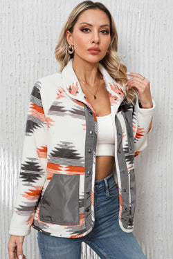 Chaqueta multicolor con parche de vellón de mosaico polar