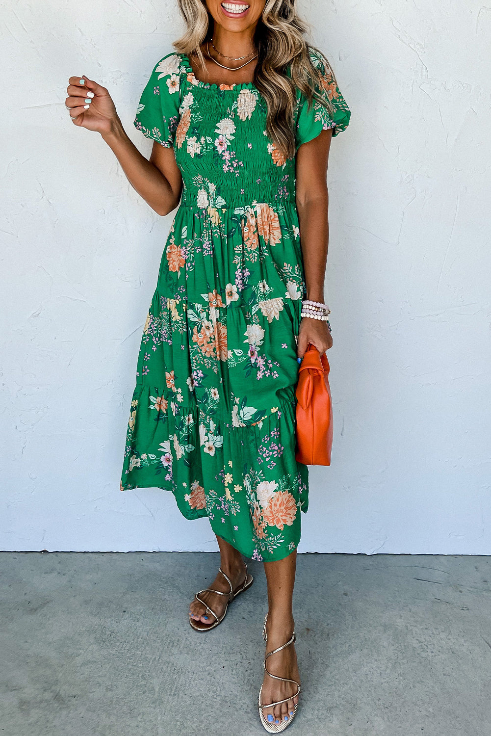 Vestido de midi de estampado de estampado floral verde con estampado floral