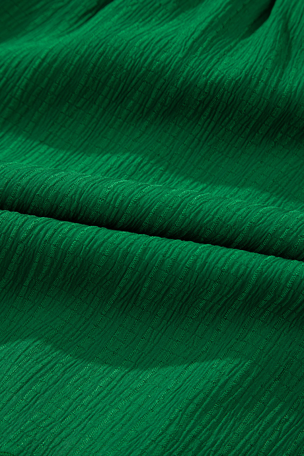 Short texturé à volants et lacets taille haute *