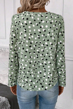 Green polka dot blouse and buttoned print *