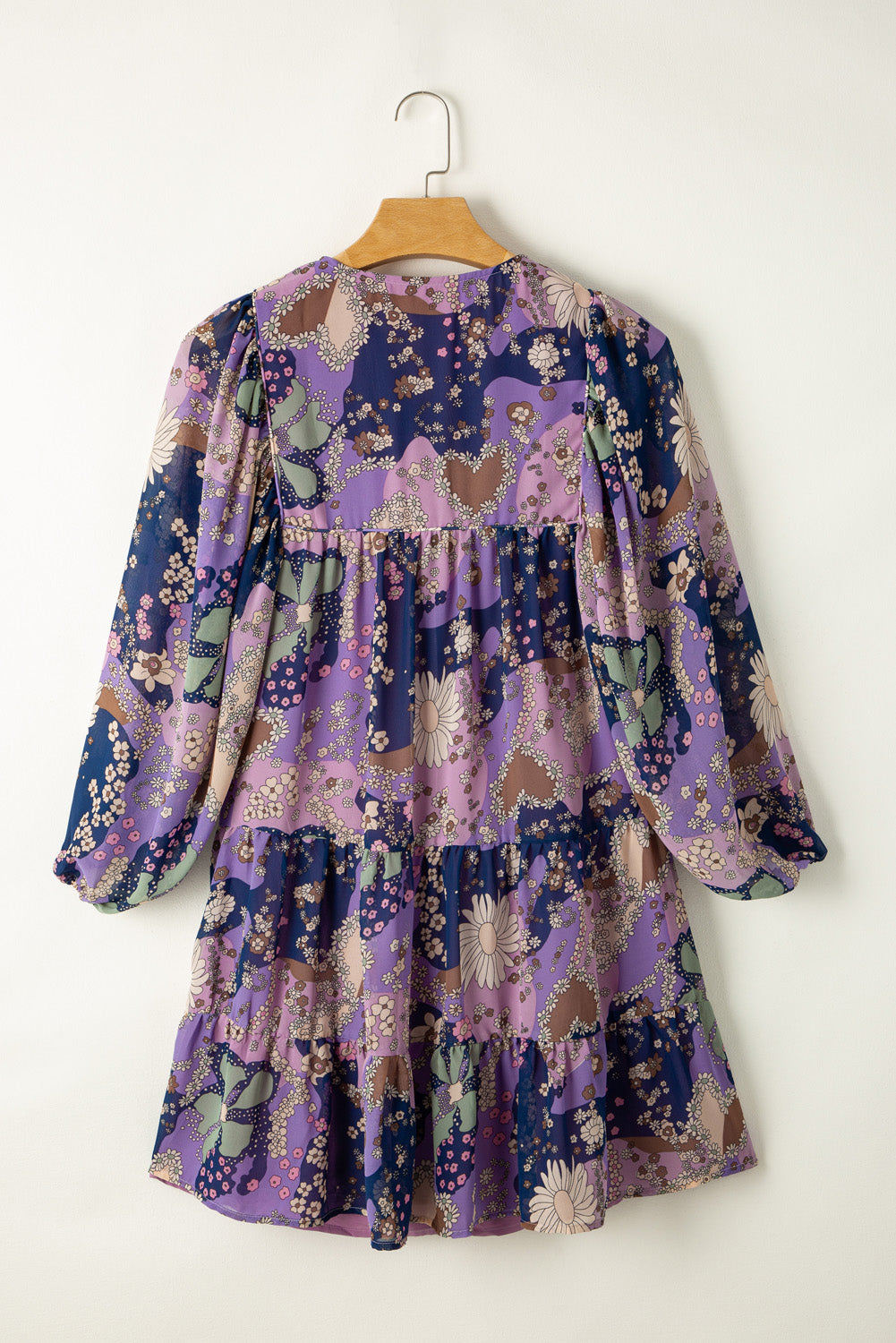 Robe courte à volants et manches bouffantes florales *