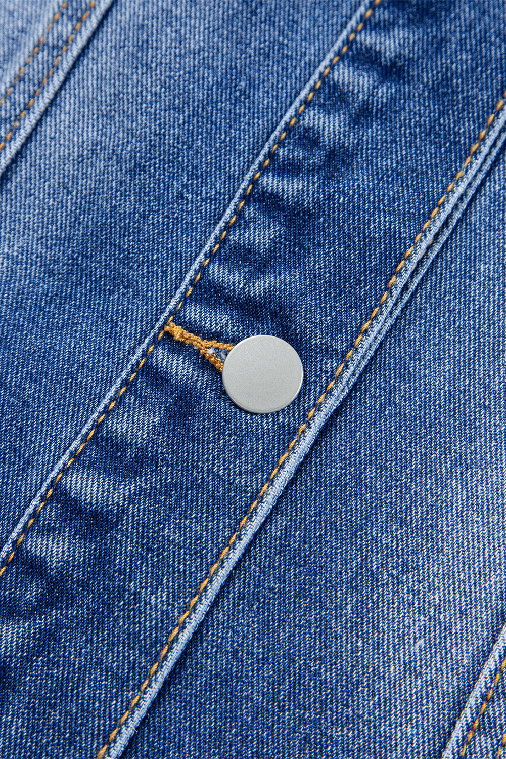 Short -sleeved denim jacket *