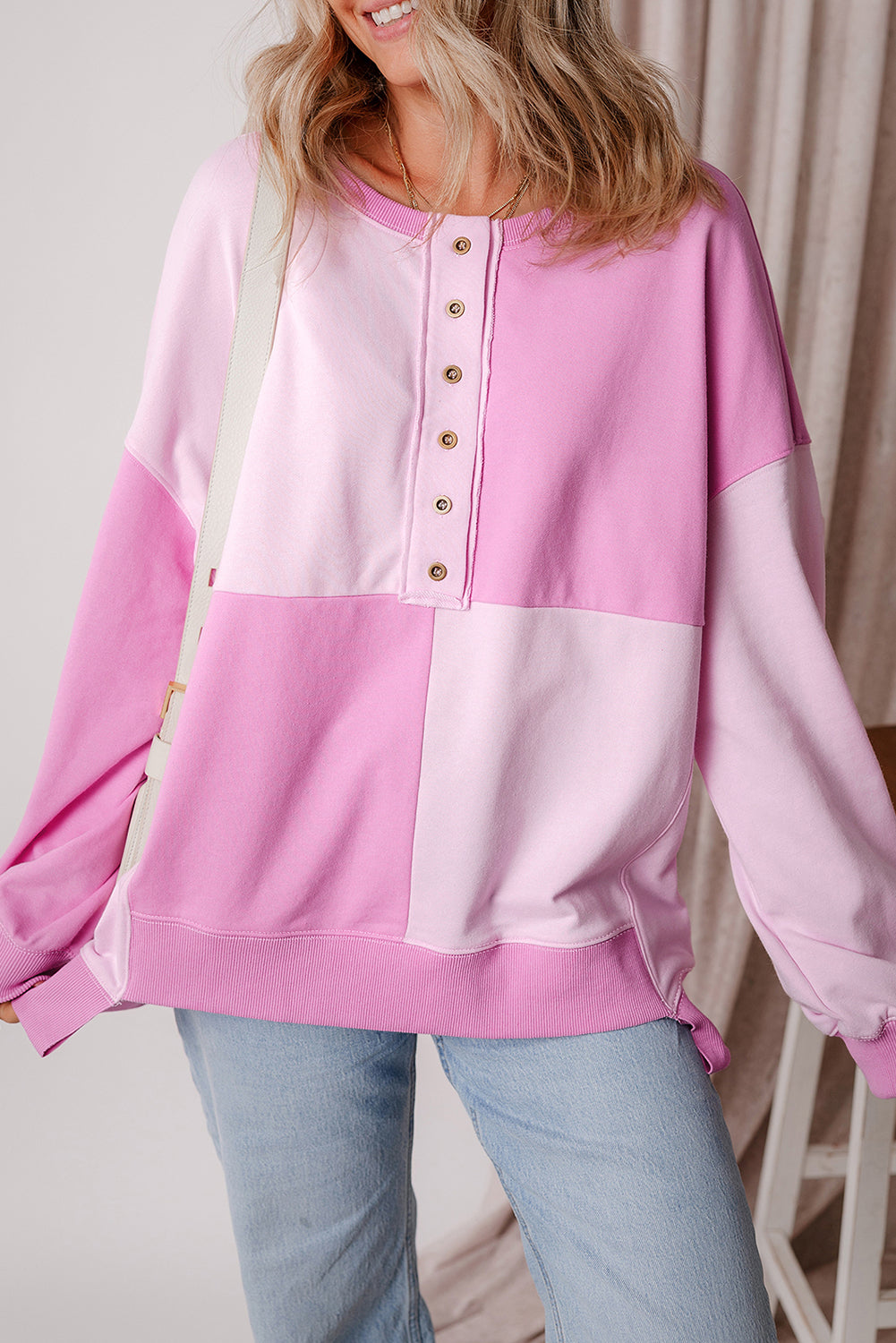 Sweat-shirt rose Henley High Low Oversize