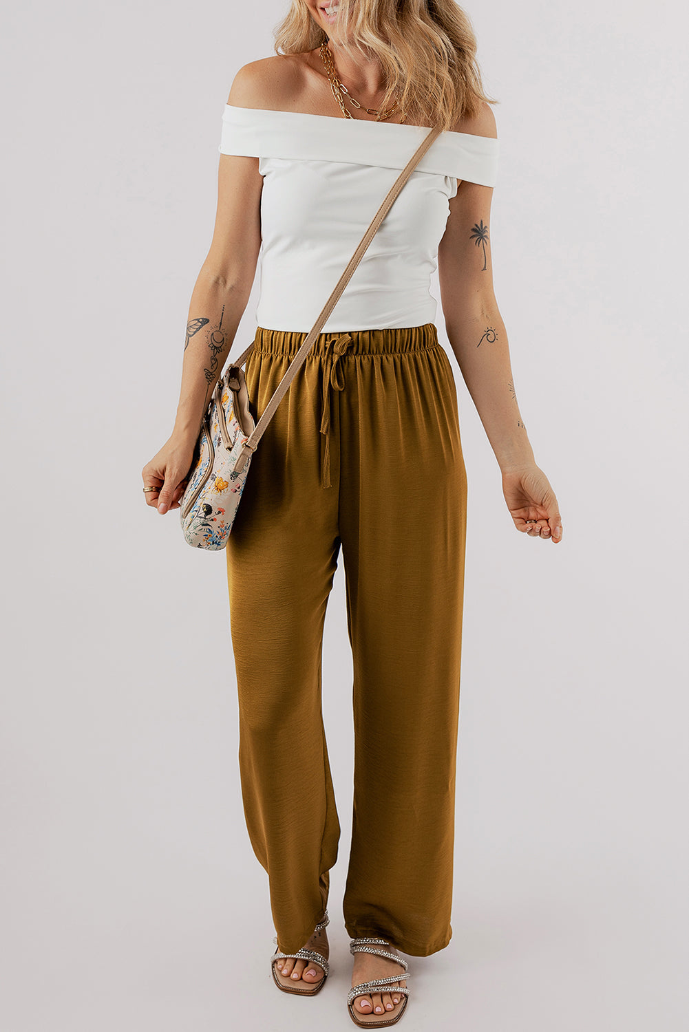 White slim high with folded shoulders