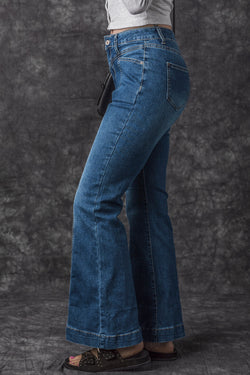 High wave flared jeans with pocket and seams sewn