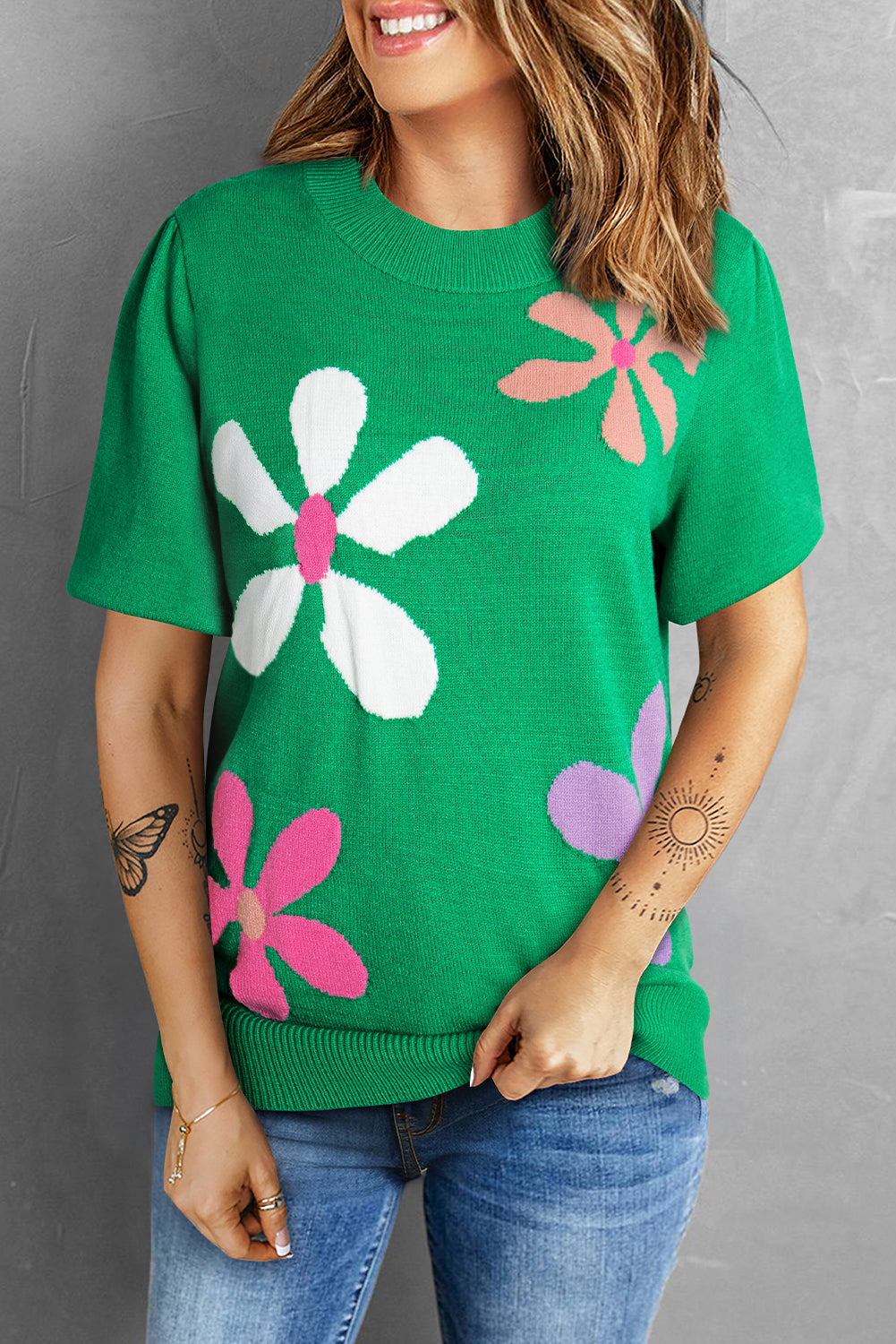 Short sleeve sweater with bright green floral bubbles