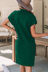 Short knitted knitted seaming sweater dress with blackish green patch pocket