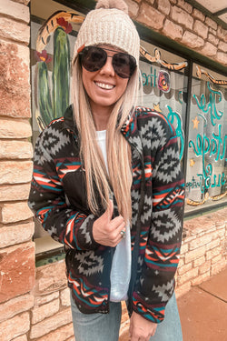 Chaqueta negra con collar con cremallera Aztec