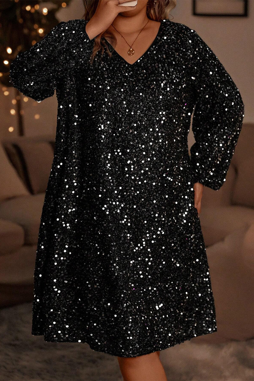 Robe à paillettes à manches bouffantes et col en V de grande taille de couleur noire