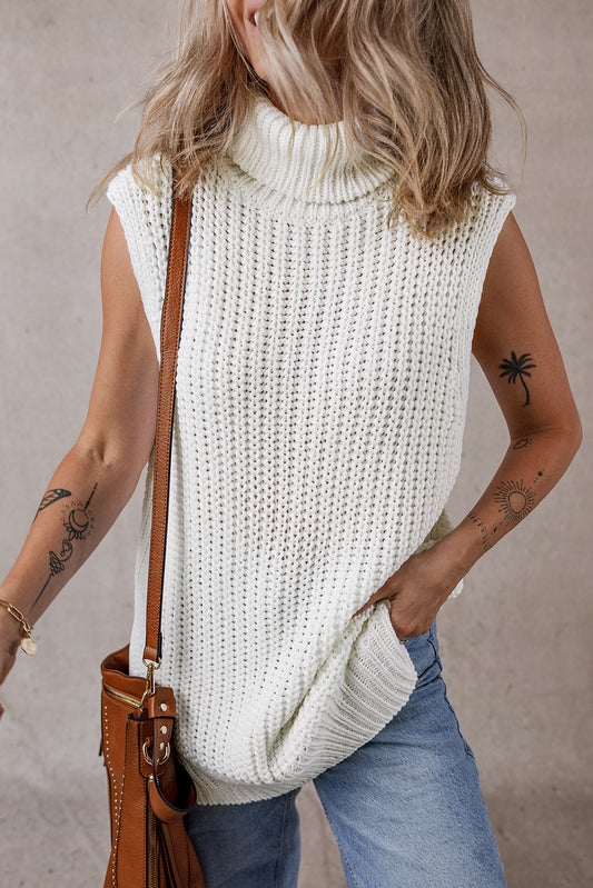 Gilet pull blanc à col roulé et ourlet fendu