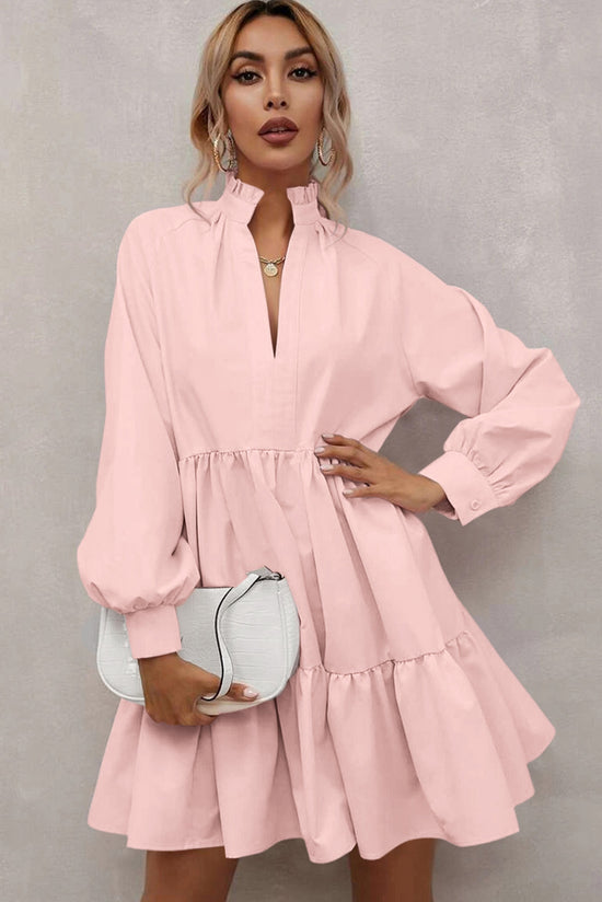 Ruffled pink dress and long -sleeved collar long collar