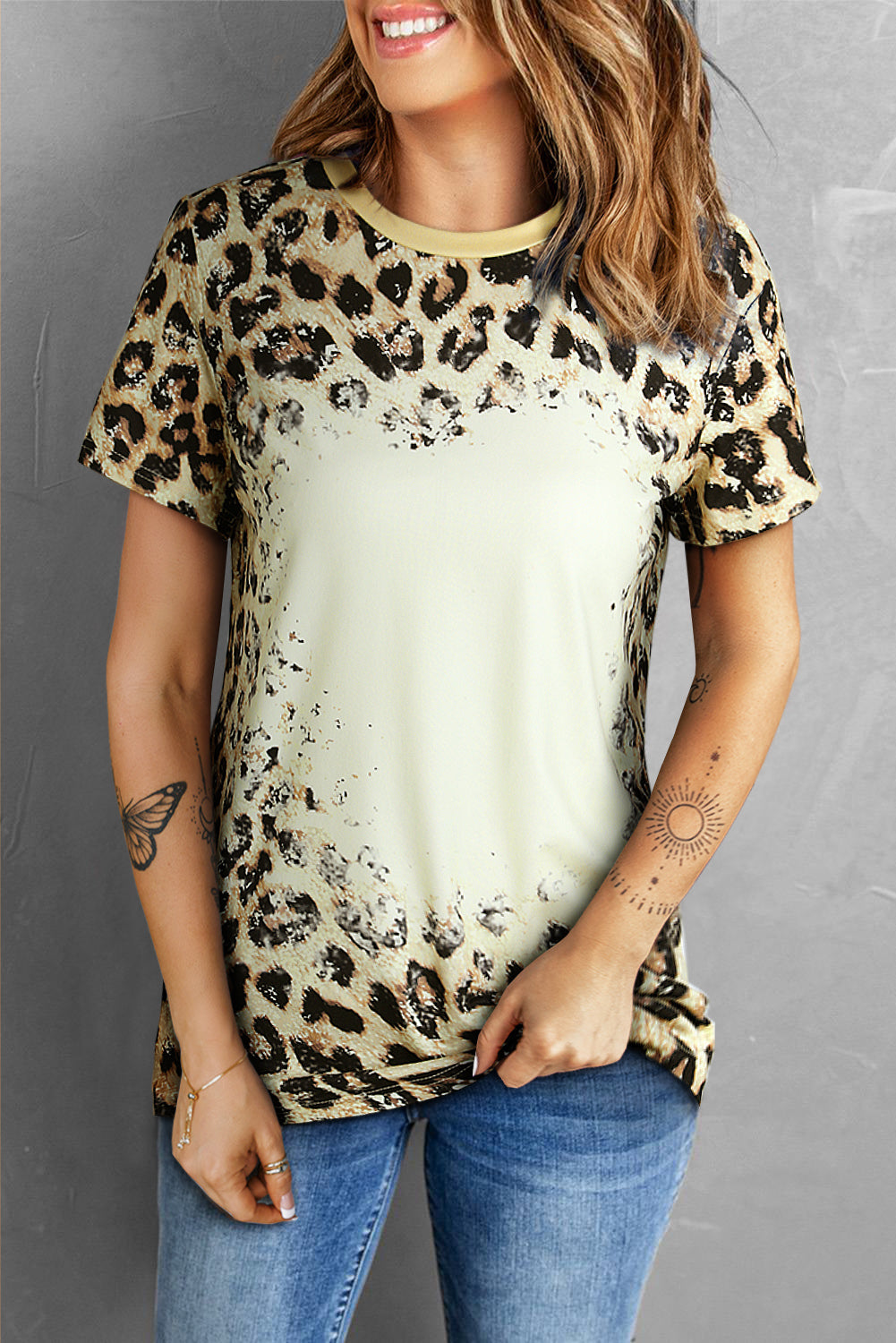 Leopard bleichte O-Neck-T-Shirt