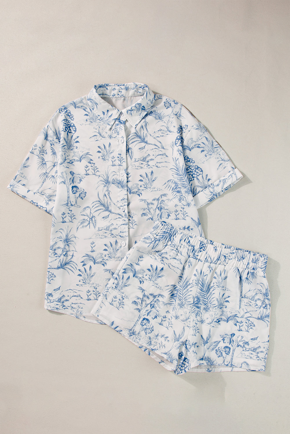 Ensemble chemise à manches courtes et short à fleurs bleu ciel-A WOMAN WE LOVE