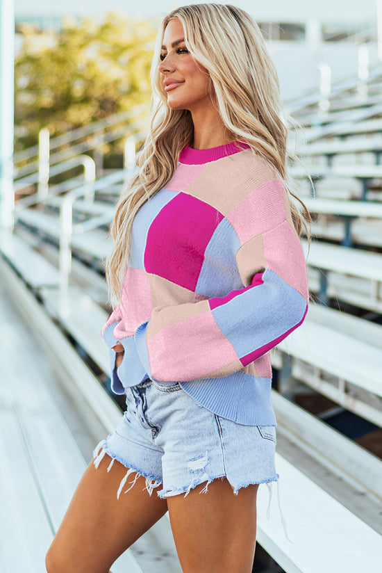 Ample round with round neck and shoulders drooping in red pink color