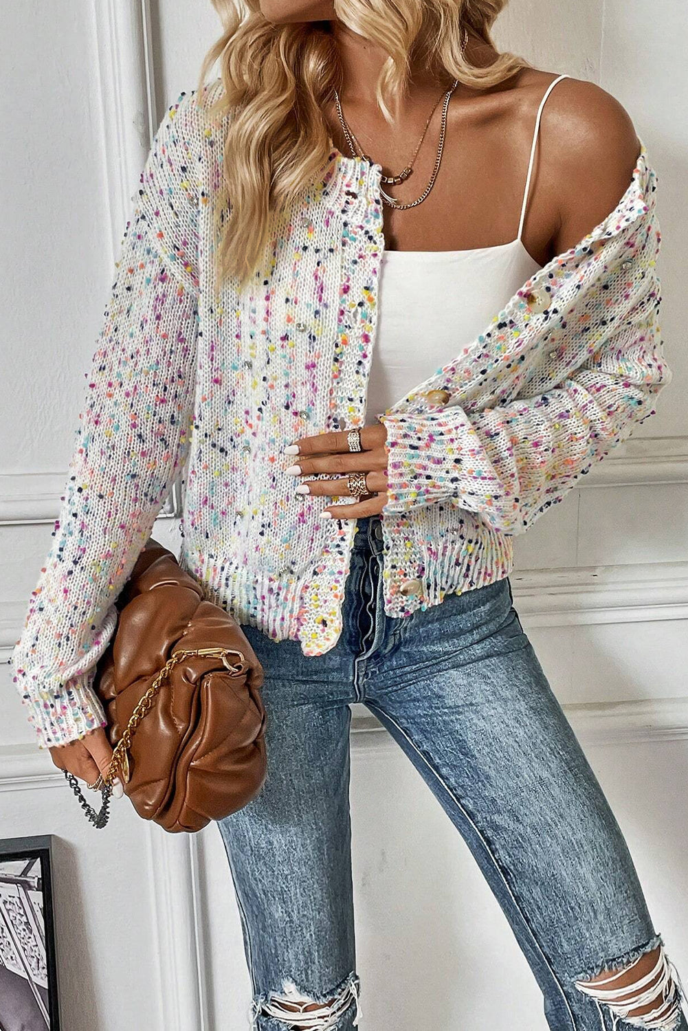Cardigan pull à confettis multicolores à décor de strass blanc-A WOMAN WE LOVE