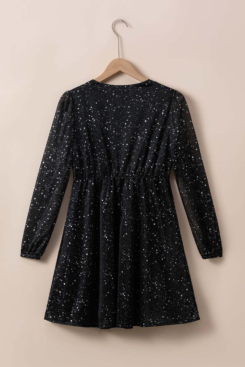 Robe à manches longues couche en msh paillette noire en V