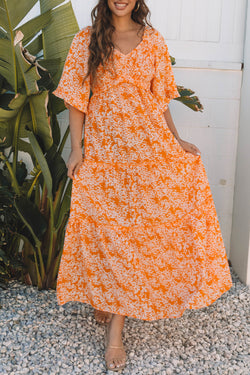 Robe longue smockée à imprimé floral orange*