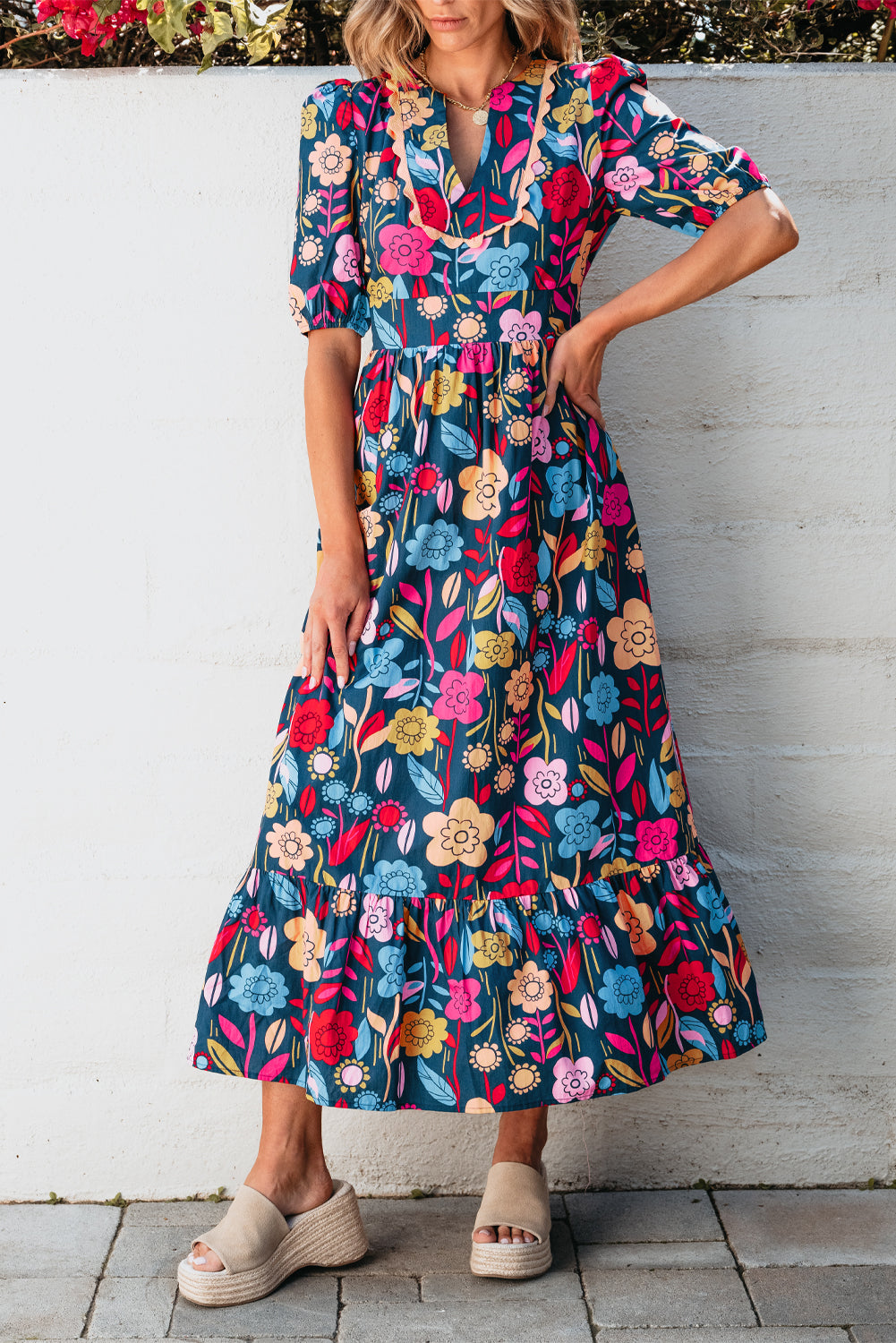 Robe longue verte rétro à imprimé floral et col fendu