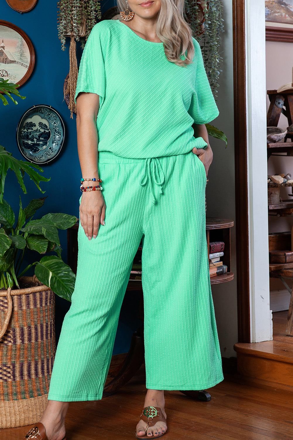 Ensemble t-shirt à manches chauve-souris texturé vert menthe, pantalon large, grande taille-A WOMAN WE LOVE