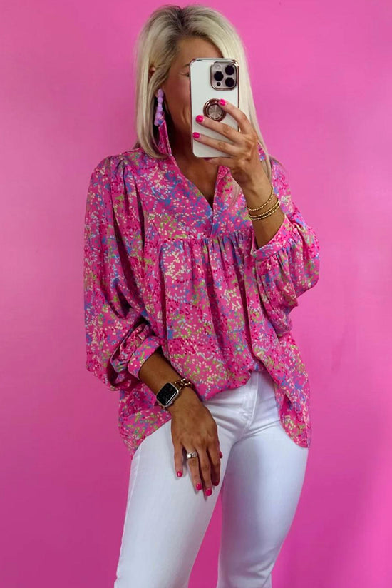 Babydoll blouse in V -collar and abstract print *