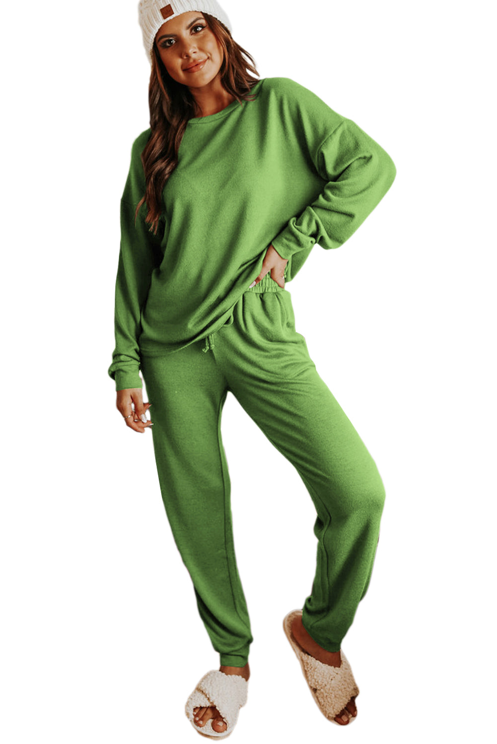 Ensemble pull à manches longues et pantalon de jogging vert épinards-A WOMAN WE LOVE