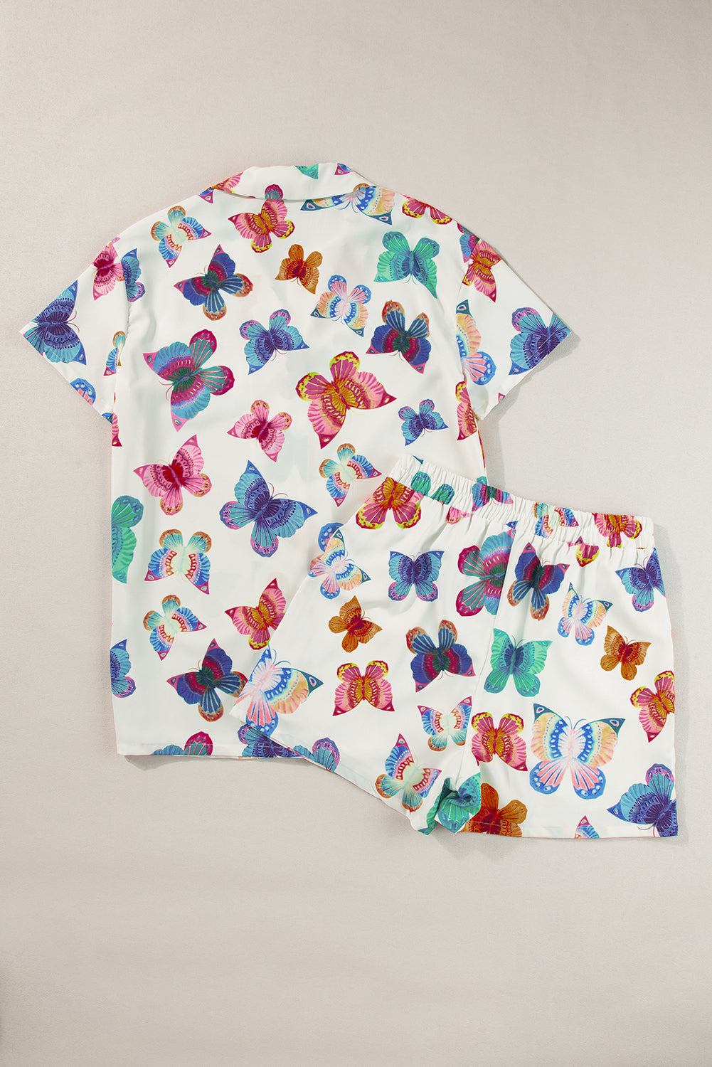 Ensemble pyjama chemise à manches courtes à motif papillon multicolore