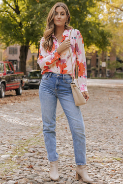 Long sleeve buttoned shirt and multicolored abstract print