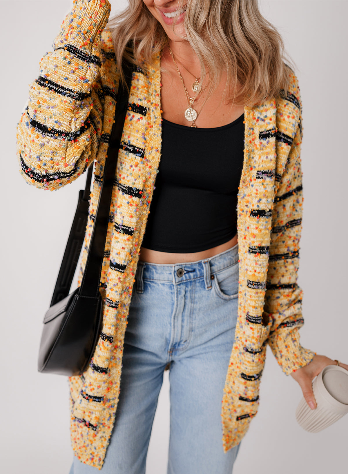 Cardigan long beige rayé en tricot à pompons ouvert sur le devant-A WOMAN WE LOVE