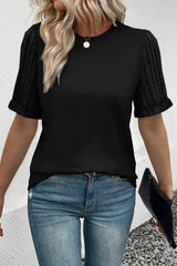 Black t-shirt with ribbed sleeves *