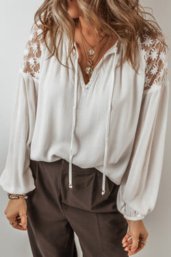 White blouse in floral lace *