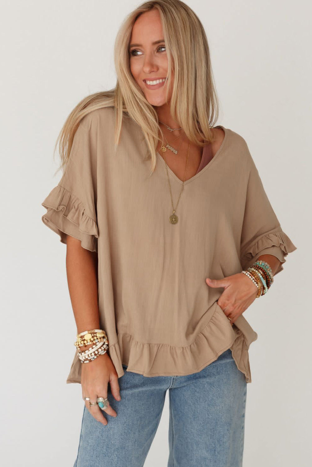 Light French beige lâche en V Ruffled Clouse