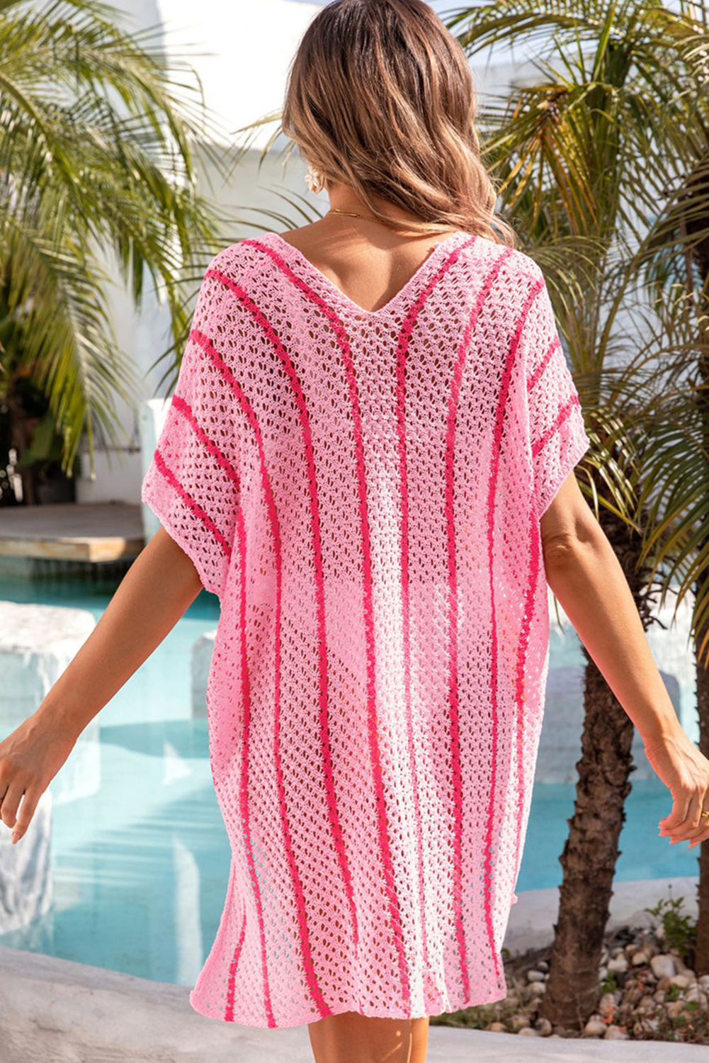 Cache-maillot de plage rose rayé au crochet, coupe ample, col en V