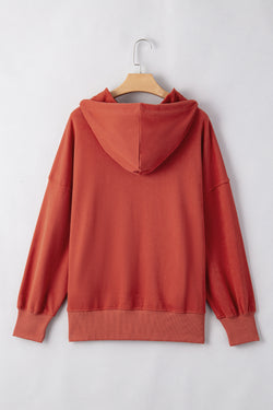 Ample hooded sweatshirt with tightening cord and drooping shoulder pockets Red Clay